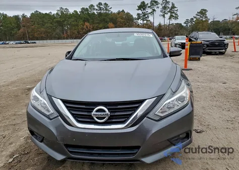 2018 Nissan Altima 2.5 z USA, uszkodzony, nr VIN 1N4AL3APXJC281688